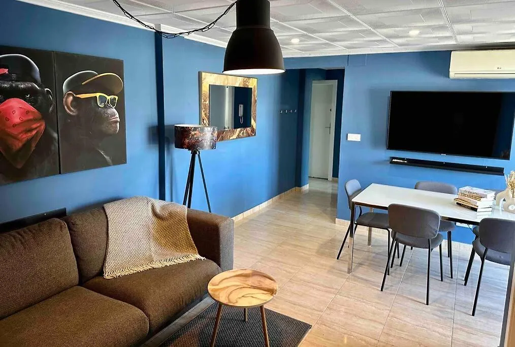 8 Min Walk To The Beach & 10 Min Walk To Convention Centre ! Barcelona Spanien